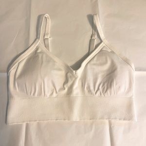 Lululemon Ebb to Street C/D Cup Bra